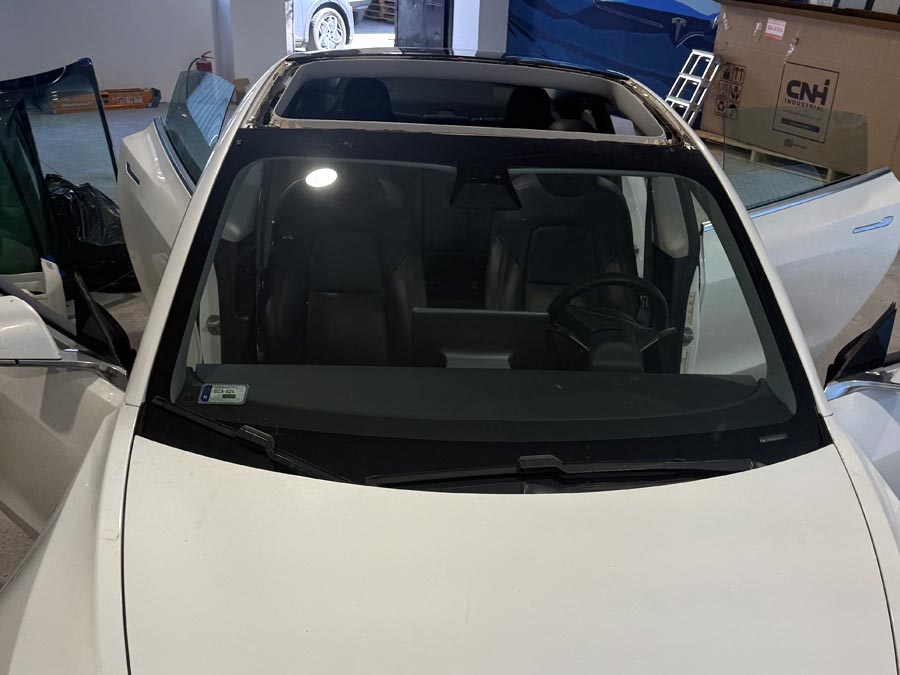 Tesla napfénytető